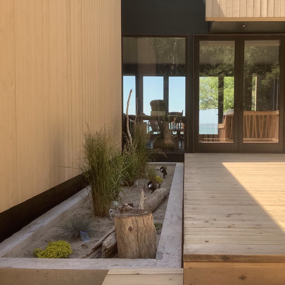 Cedar Deck with Bench